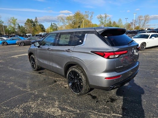 2024 Mitsubishi Outlander SE Black Edition in Youngstown, OH - Jim Shorkey Youngstown