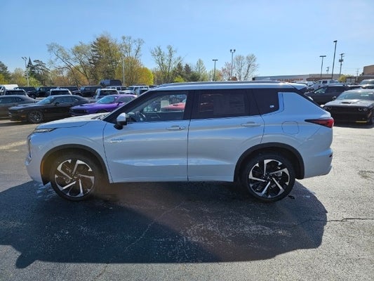2024 Mitsubishi Outlander PHEV SEL in Youngstown, OH - Jim Shorkey Youngstown