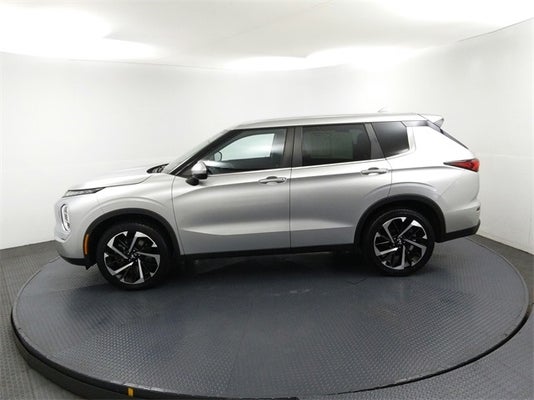 2022 Mitsubishi Outlander ES in Youngstown, OH - Jim Shorkey Youngstown