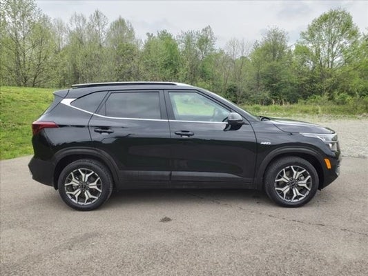 2023 Kia Seltos EX in Youngstown, OH - Jim Shorkey Youngstown